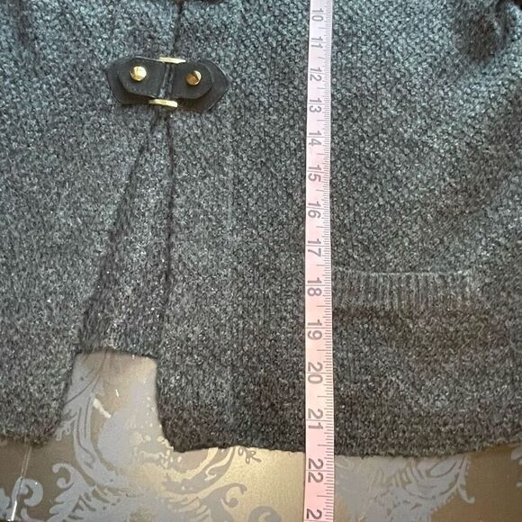 Cynthia Rowley Gray Textured Sweater Cardigan size Medium - Picture 7 of 10